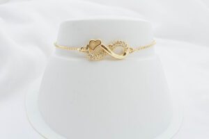 Infinito con un corazón ajustable