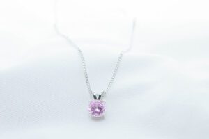 Solitario rosa baby