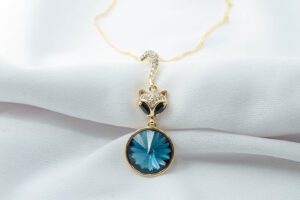 LUXURY_ Zorrito con colgante azul de cristal austriaco