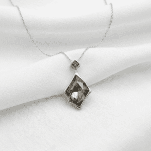 COLLARES